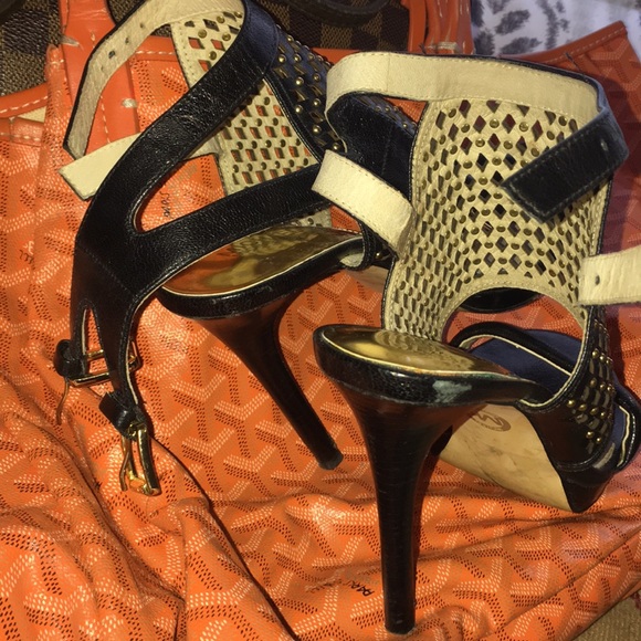 Micheal Kors shoes 7 - Picture 4 of 7